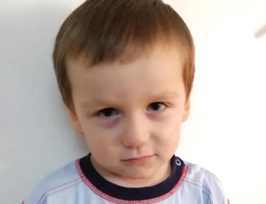 В Киеве полицейские разыскивают родителей ребенка