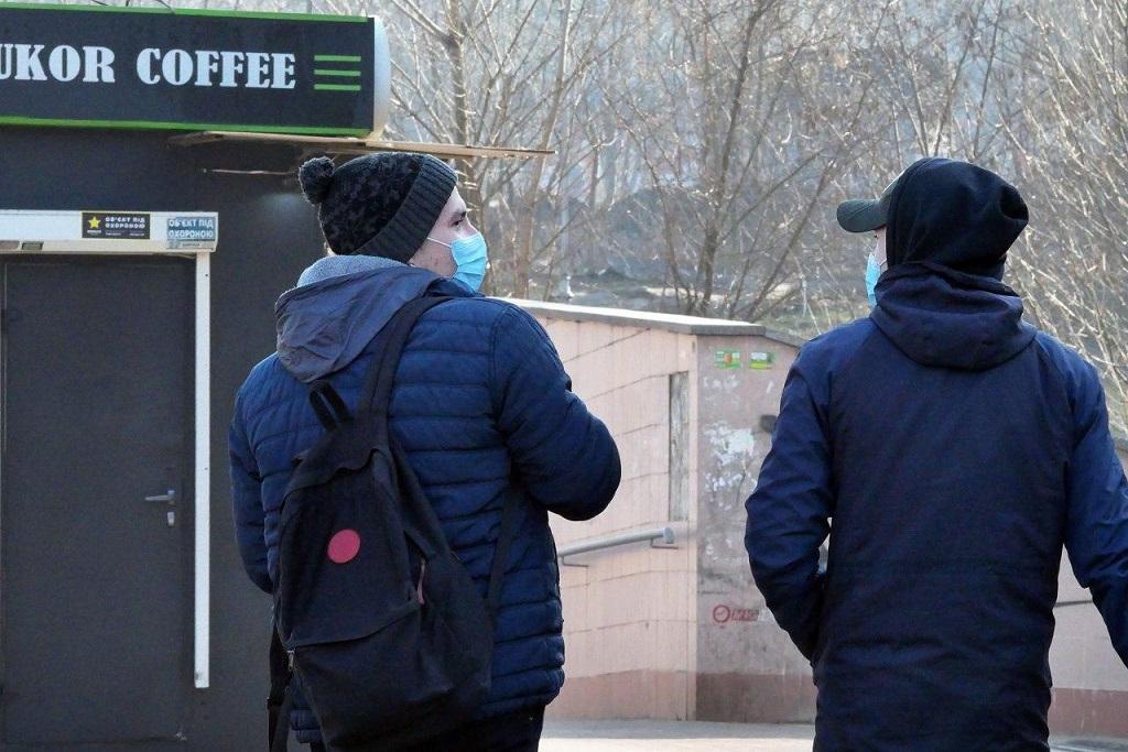 коронавирус, люди в масках