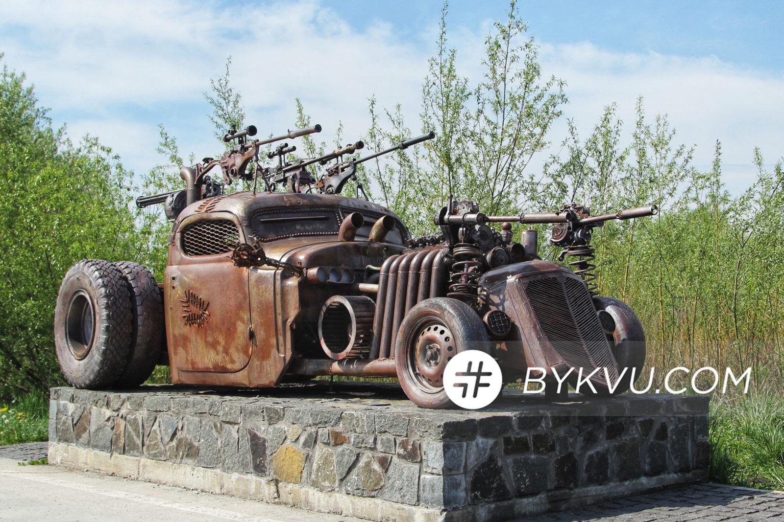 Діснейленд біля Києва – тут зібрались Божевільний Макс, Чужий та Термінатор!