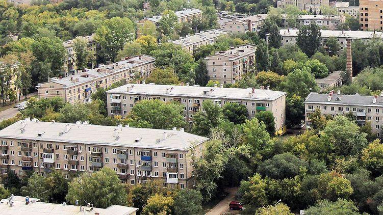 Знести чи реконструювати? Депутати вирішують, що робити з «хрущовками»