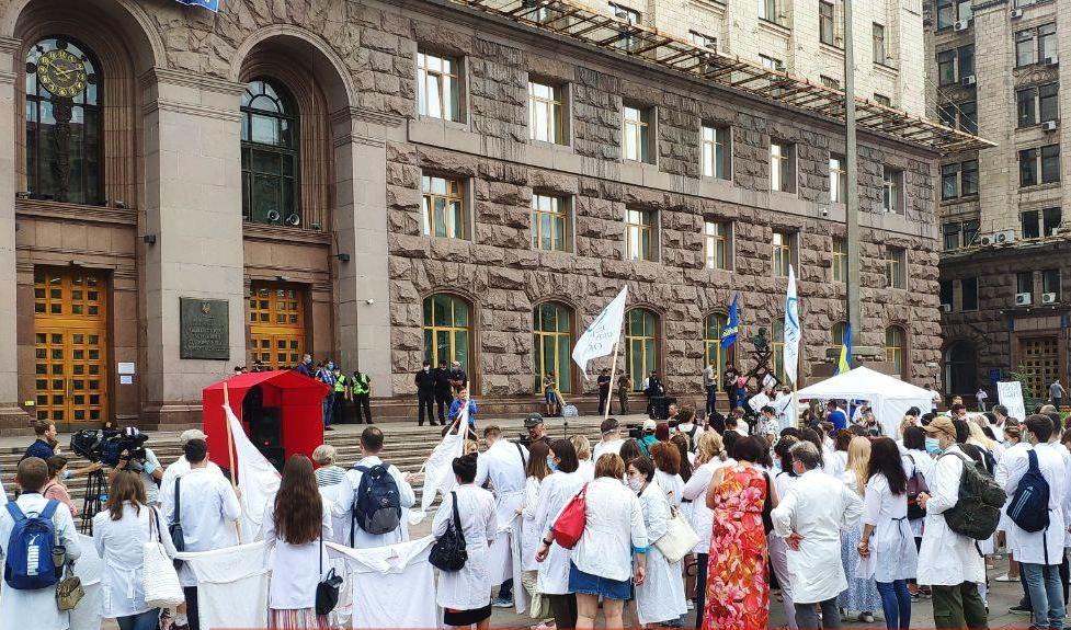 Два медцентри столиці залишились без фінансування – коментар Кличка