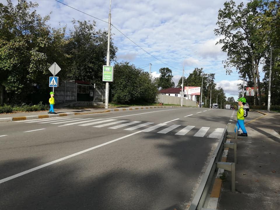 В Ірпені біля переходів з’явилися «зелені чоловічки»