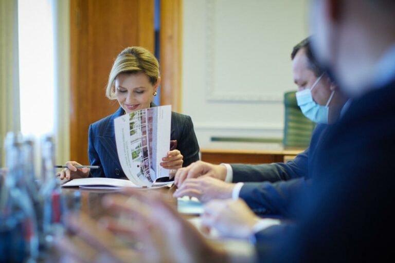 Олена Зеленська займеться безбар’єрністю містечка на Київщині