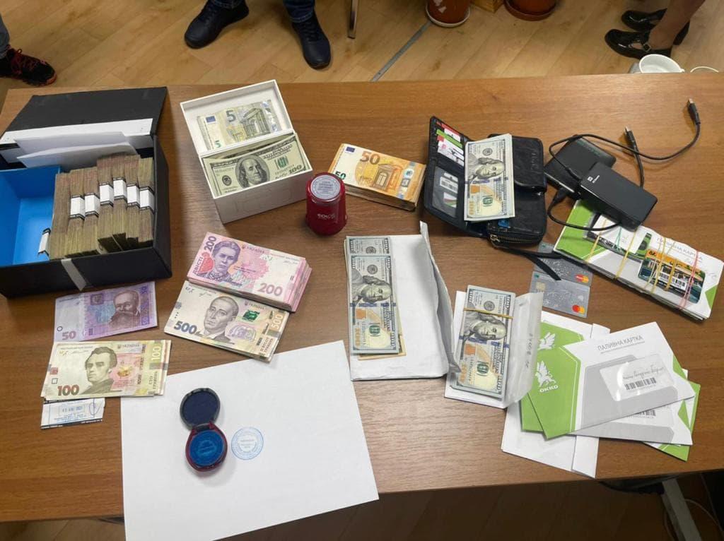 Махінації на освітленні. Прокуратура взялась за “Київміськсвітло” і його підрядників