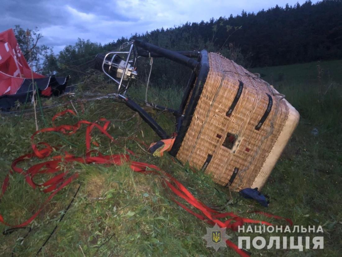 На фестивалі повітроплавання розбилась куля, якою керував киянин. Жахливі подробиці трагедії