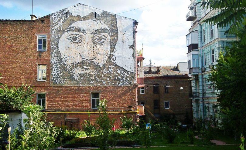 Для догляду за сквером Небесної Сотні шукають спеціаліста