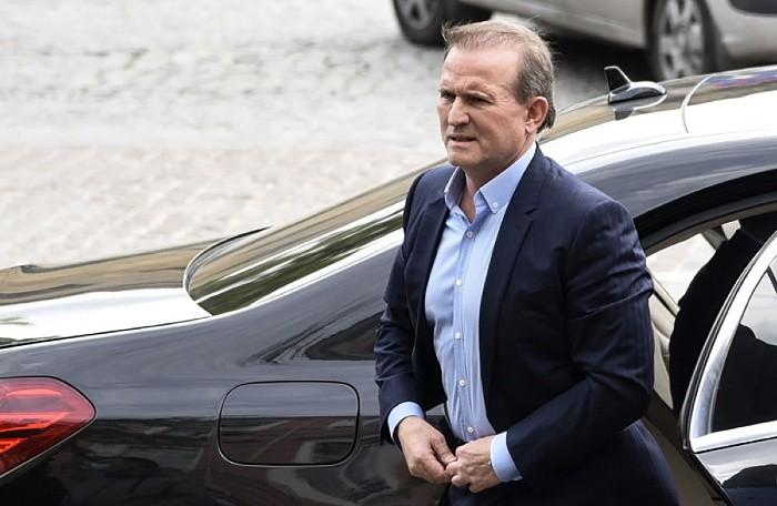 На Медведчука одягли електронний браслет