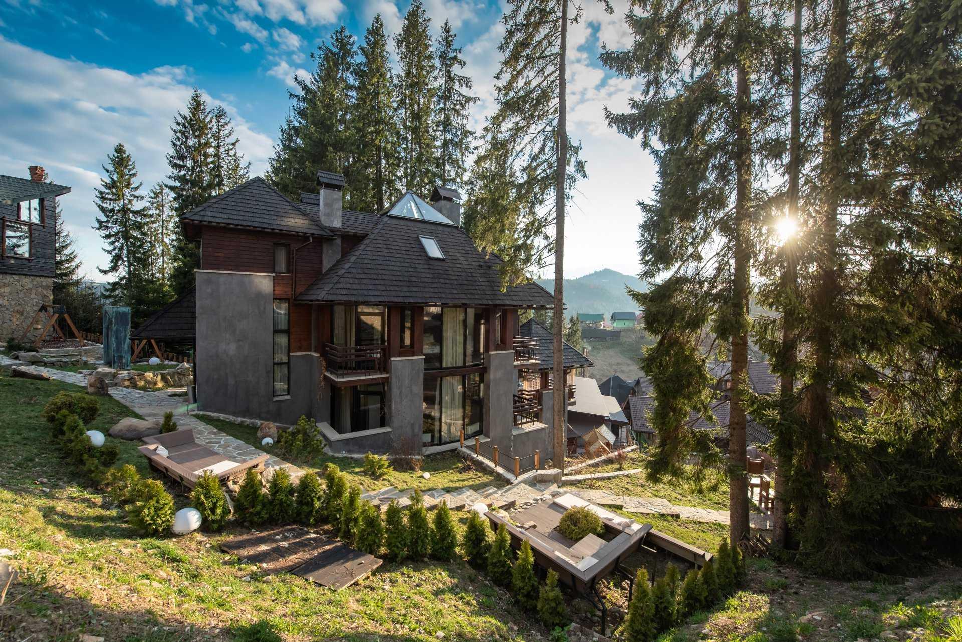 Як цікаво провести час у Карпатах влітку: поради туристам