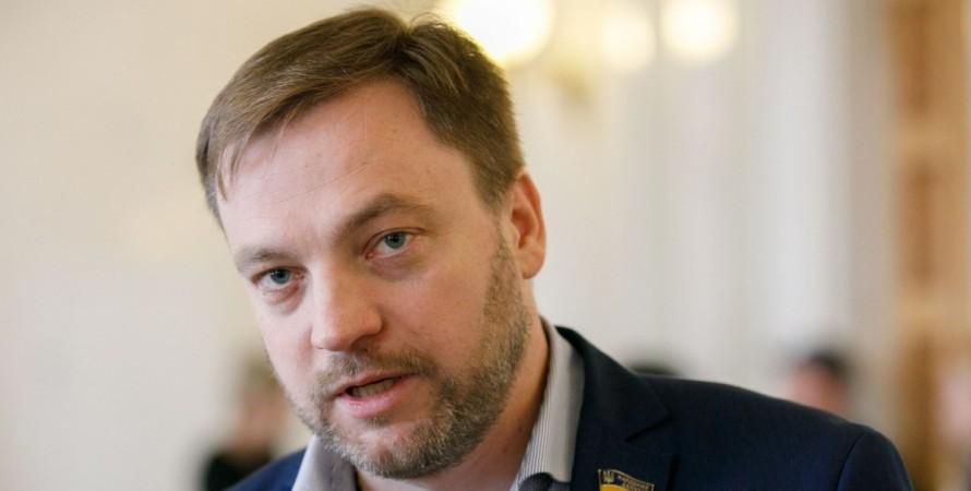 Штрихи до портрету. Претендент на крісло глави МВС Монастирський схвально оцінив скандальну дисертацію Киви