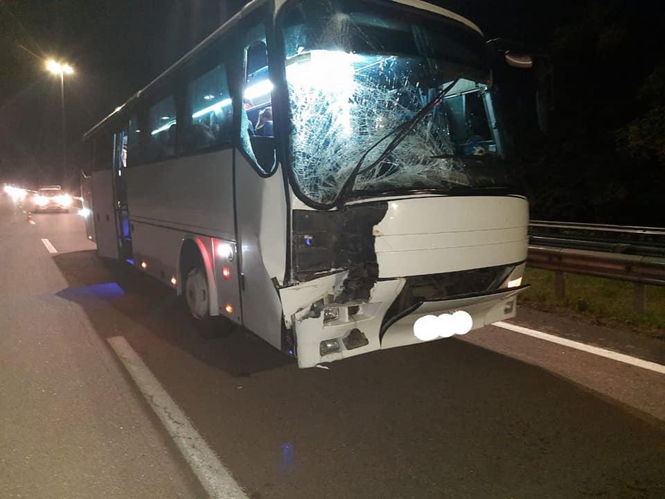 Хресна хода ледь не коштувала життя: автобус із 56 паломниками зіткнувся із фурою