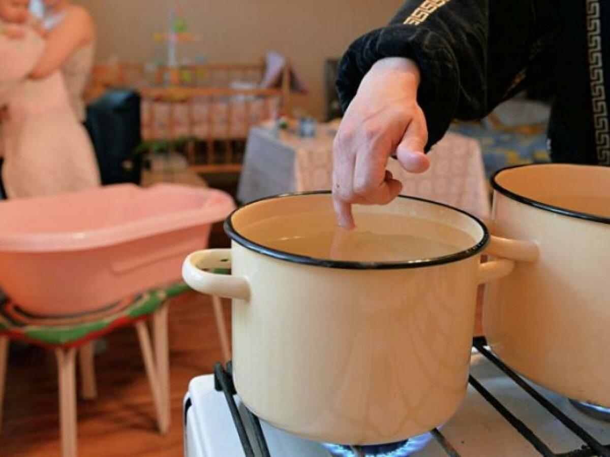 Мешканці двох районів Києва на два тижні залишаться без гарячої води – перелік вулиць