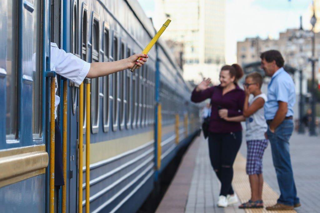 “Кожен провідник носить з собою сокиру”. Працівниця “Укрзалізниці” розповіла про родзинки в роботі