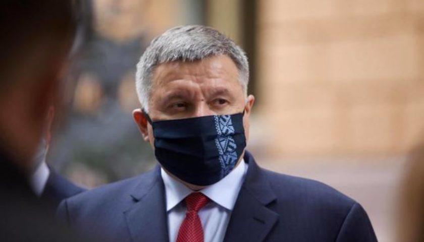 Кличко подякував Авакову за “конструктивні відносини”