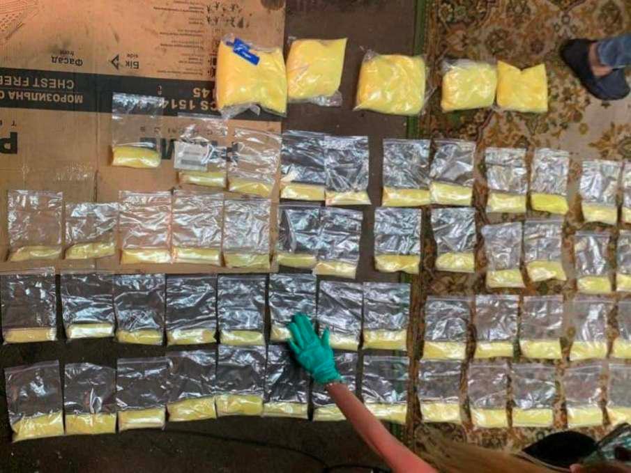 Поруч зі школою у Дарницькому районі викрили наркопритон