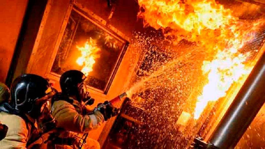 На Ломоносова горіла багатоповерхівка: деталі