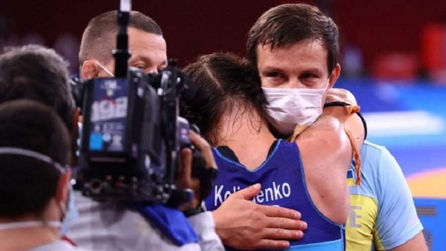 Українській борчині, яка віддала призову квартиру тренеру, вручили ще одну