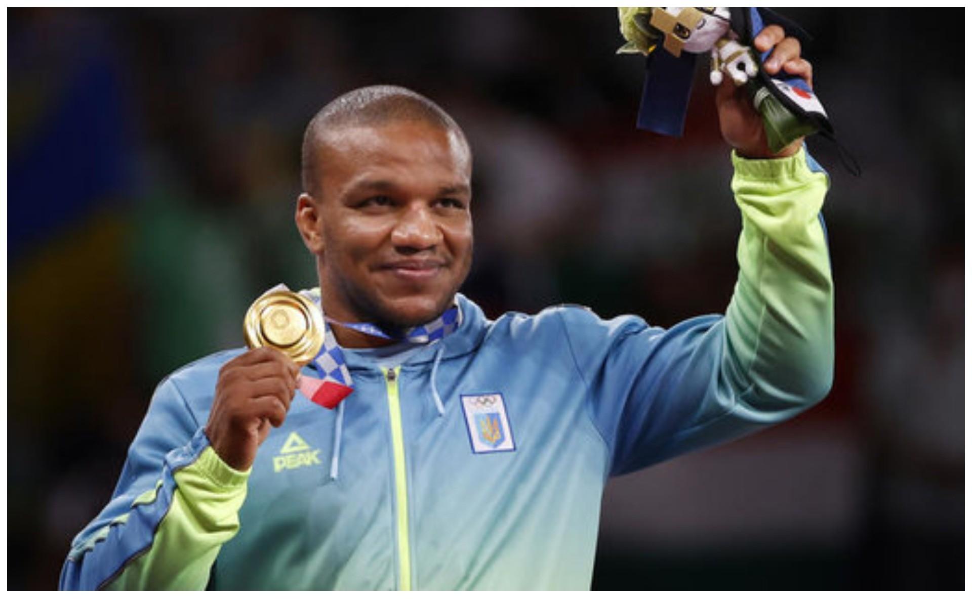 Раз боксер, два боксер. Олімпійський чемпіон готовий стати мером замість Кличка
