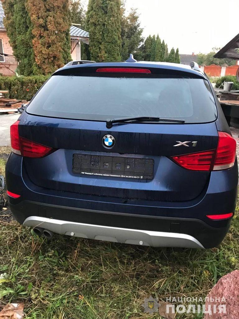 Конспірація не допомогла. На Київщині “взяли” банду угонщиків елітних автівок