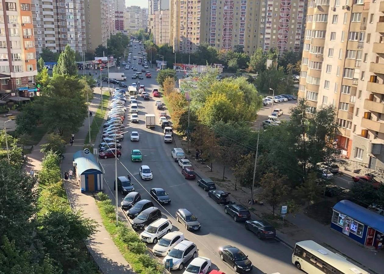 Паркувальні побори з водіїв мають бути припинені – Гончаренко