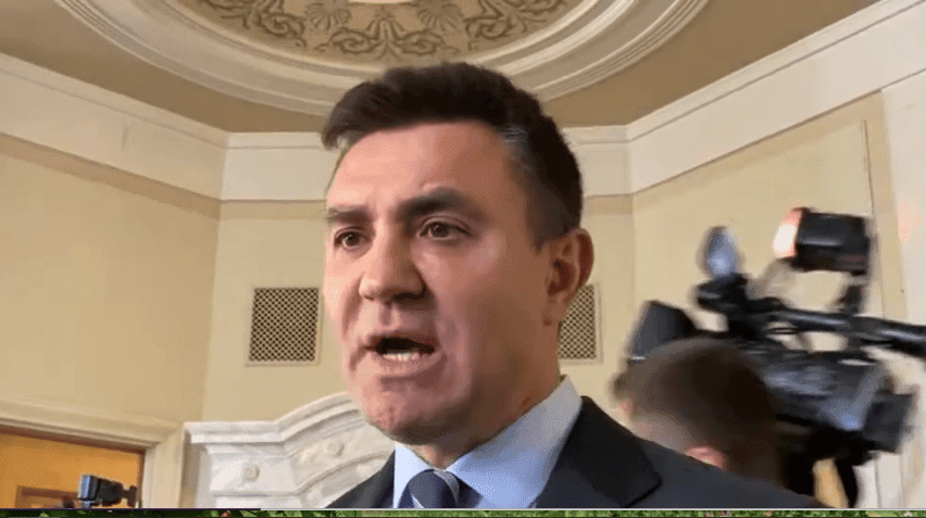 Що не слово, то факап. “Слуга” Тищенко привітав з Різдвом, а вийшло з Великоднем