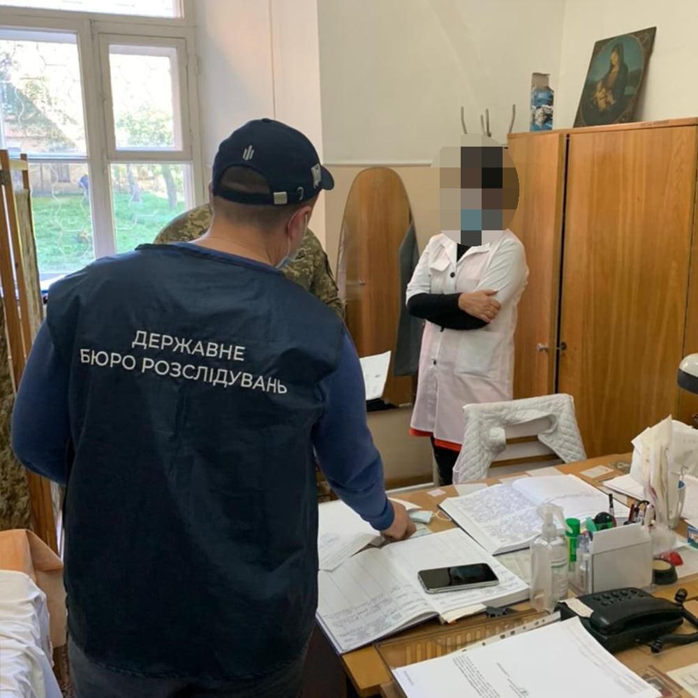 Вимагали хабарі за присвоєння інвалідності. Посадовці столичного госпіталя наживались на військових