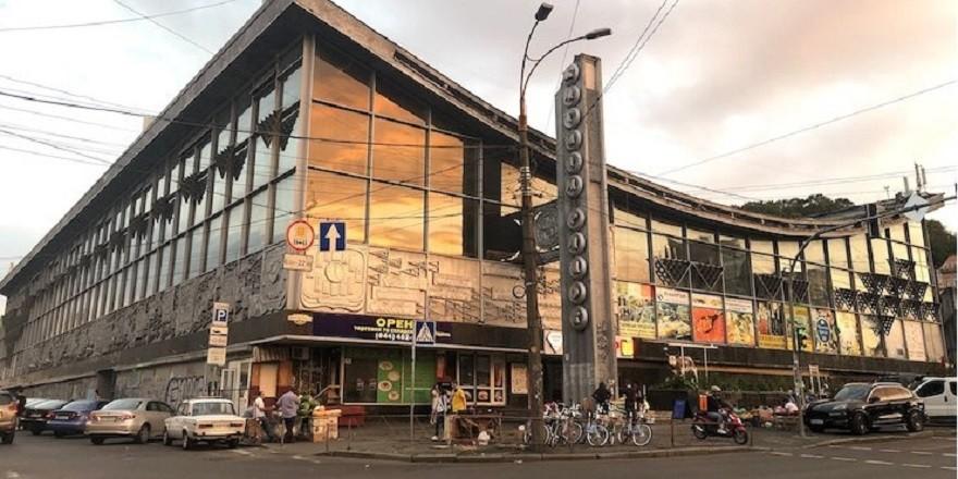 На Житньому ринку з’явився пункт вакцинації