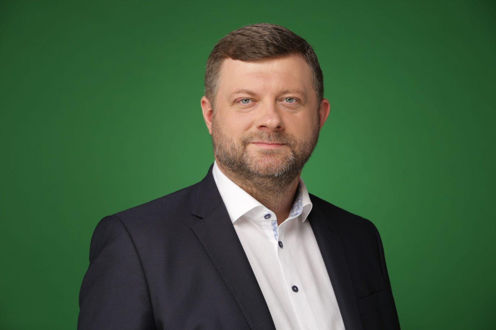 Корнієнко йде з посади голови партії «Слуга Народу»