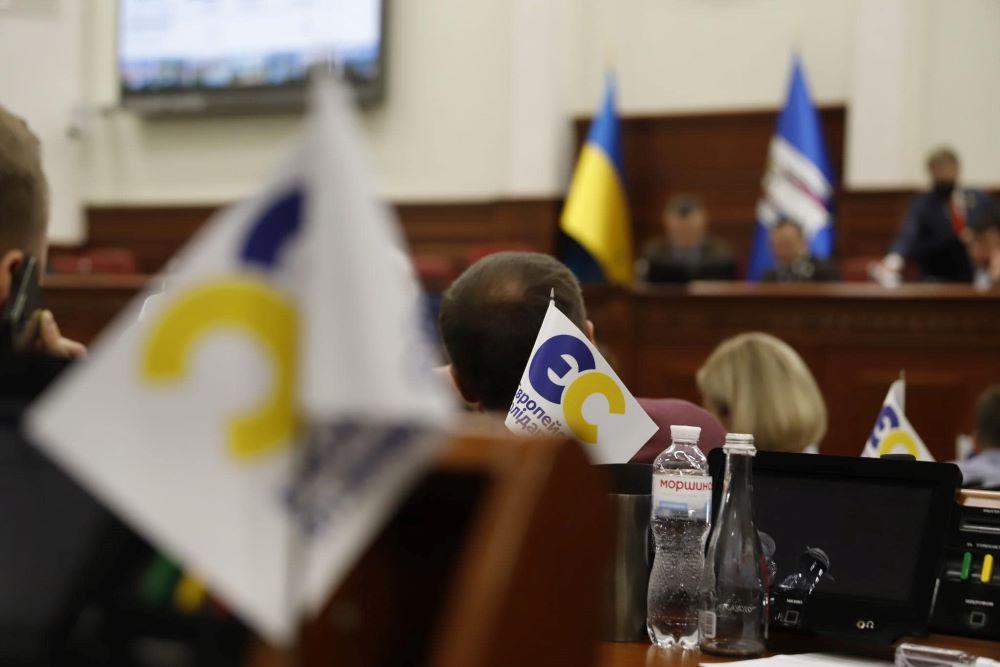 «Слуги» відтягують прийняття закону про столицю, бо не хочуть втрачати наявний вплив на частину РДА Києва – депутат