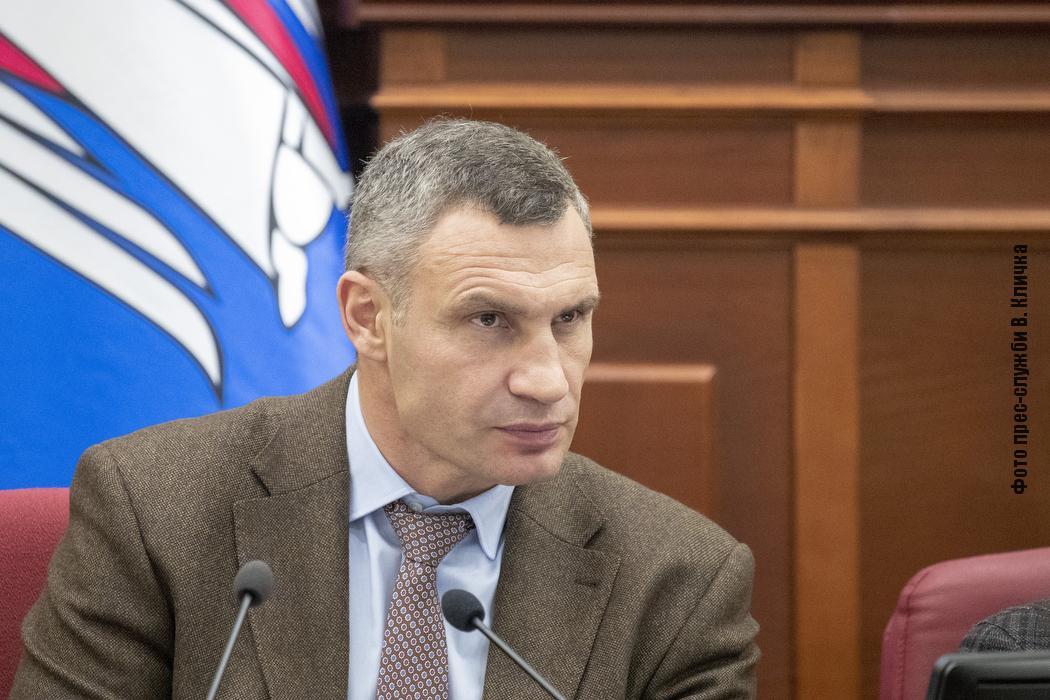 “Залізна” людина: з’явилося відео, як металодетектор вперто не хотів пропускати Кличка на конгрес