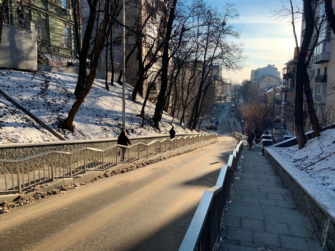 Ремонт вулиці Франка: як виглядають сходи на Ярославів Вал (ФОТО)