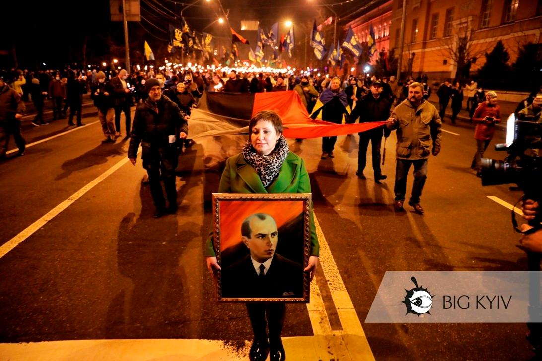 День народження Бандери в Києві відзначають смолоскипною ходою (ТРАНСЛЯЦІЯ)
