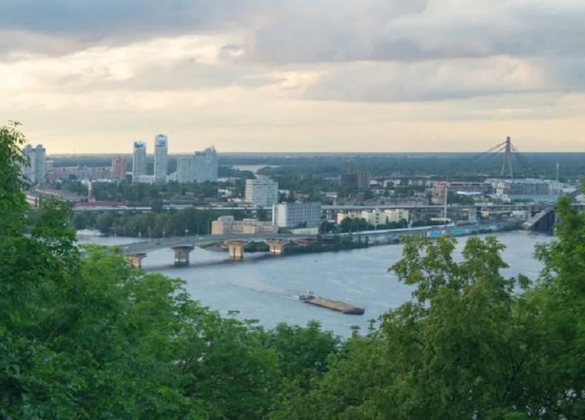 У Києві зафіксували перевищення концентрації небезпечних речовин у повітрі 