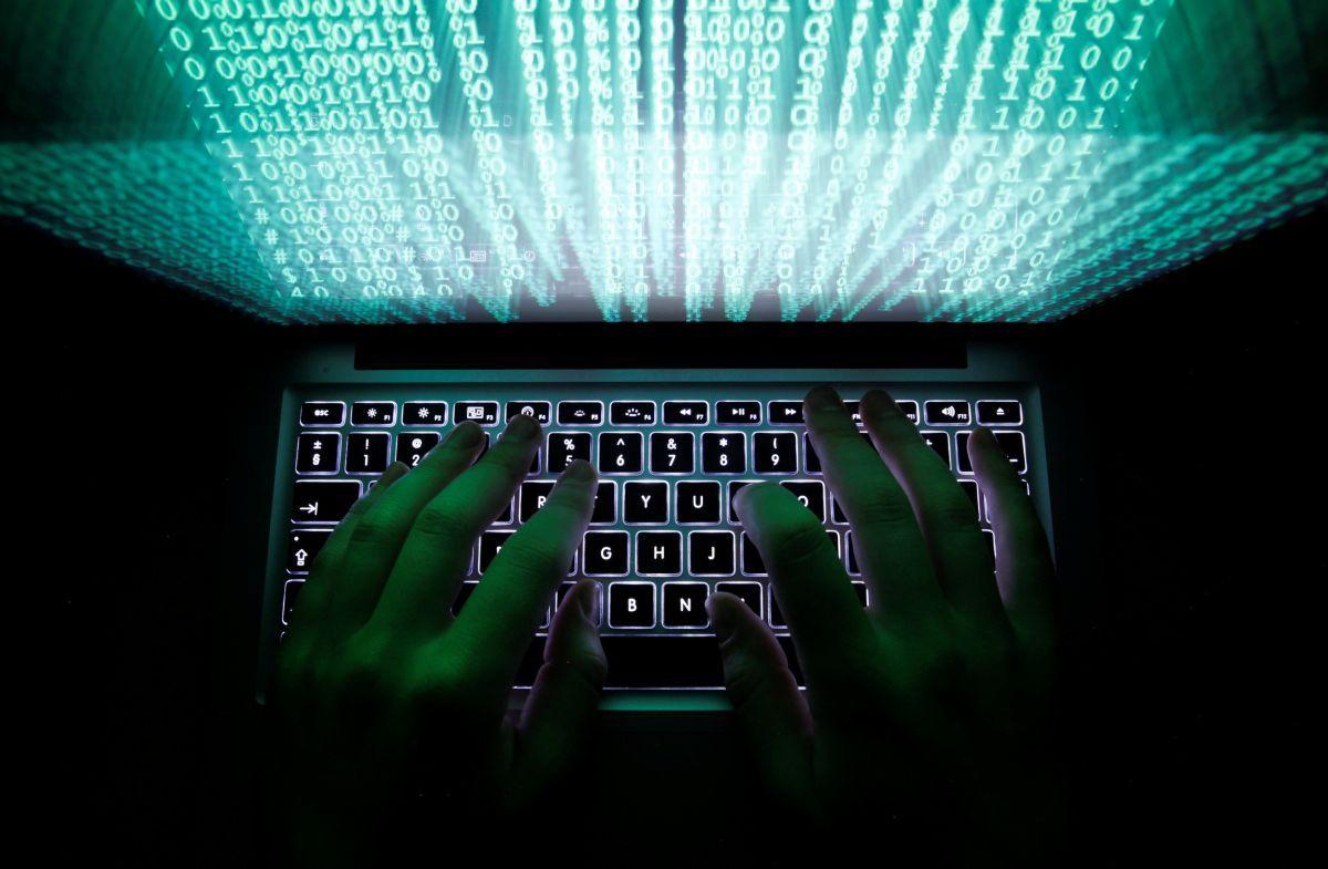 Поліція розслідує DDoS-атаки на українські банки та держсайти