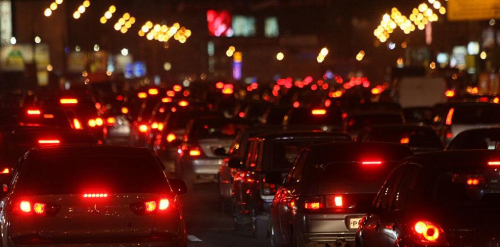 Столицю паралізували затори: куди краще не їхати (КАРТА)
