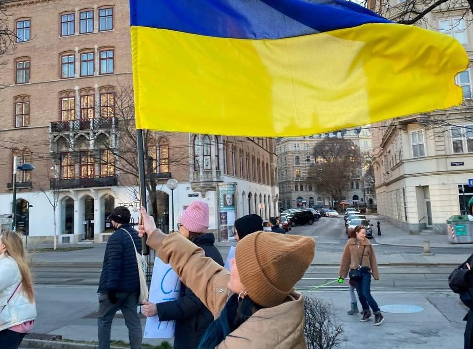 Цю фігню навіть оскаржувати в суді не потрібно: юрист пояснив незаконність звільнення Яни Барінової
