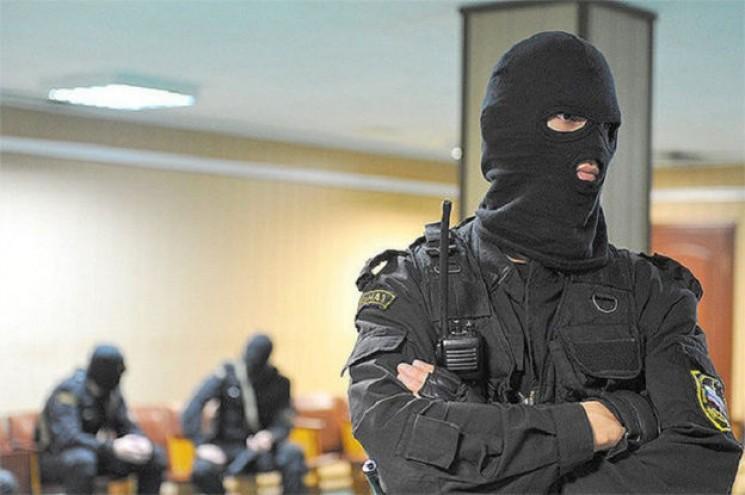 ДБР провело обшуки у Рабіновича, Чорного і Волошина