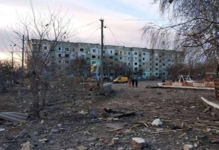Обстріл Баришівки: поранено 6 осіб, у тому числі журналіст (ФОТО)