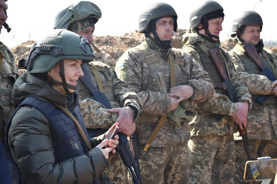 В Міноборони закликали “завчасно не панікувати” через військовий облік жінок