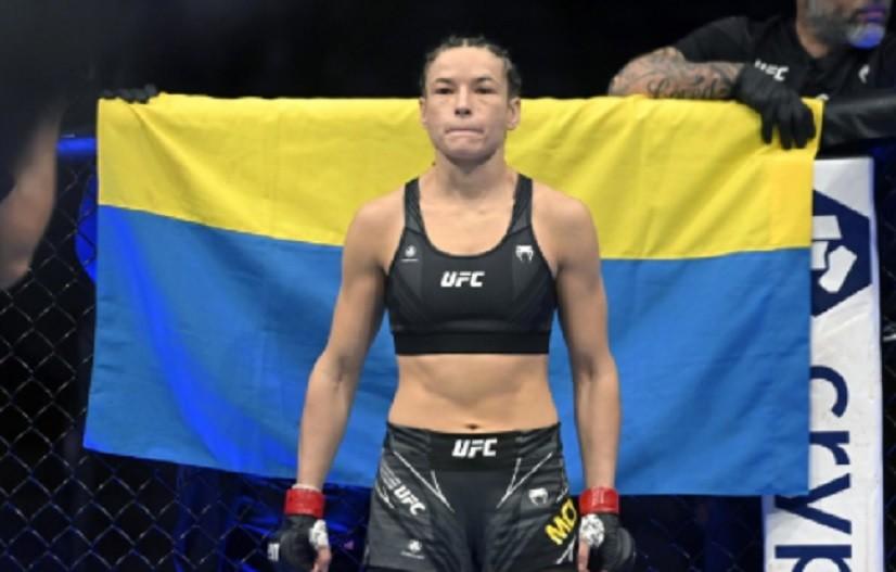 Українка Марина Мороз “задушила” зухвалу росіянку Агапову на UFC 272