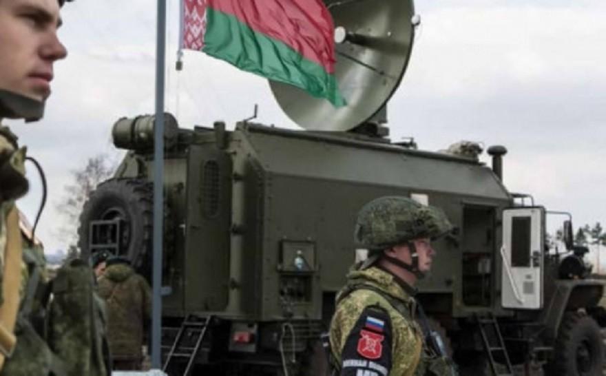 Армія Лукашенка вторглася в Україну. Диктатор привів до готовності ППО
