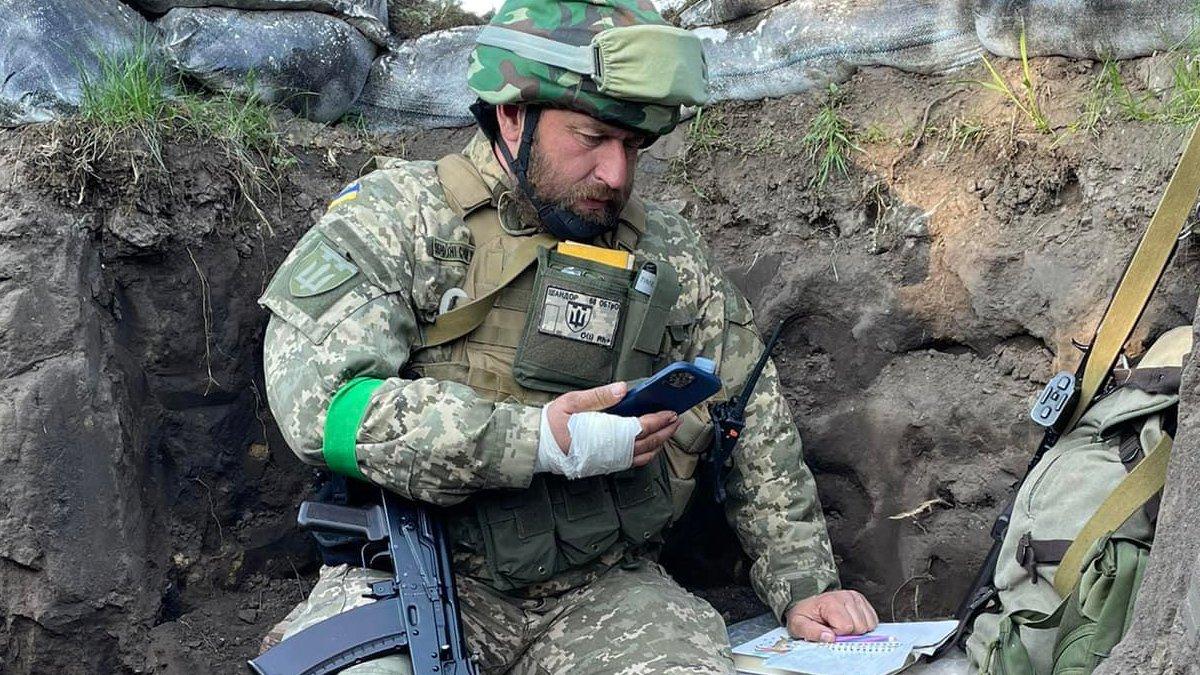 «Європа і НАТО на нас «забили»? Ніт! Якби не світ, нас би вже не було!» – Федір Шандор, професор з окопа