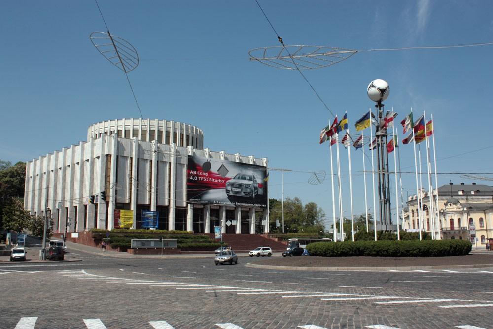 На Європейській площі ремонтують підземні переходи – що вже зроблено