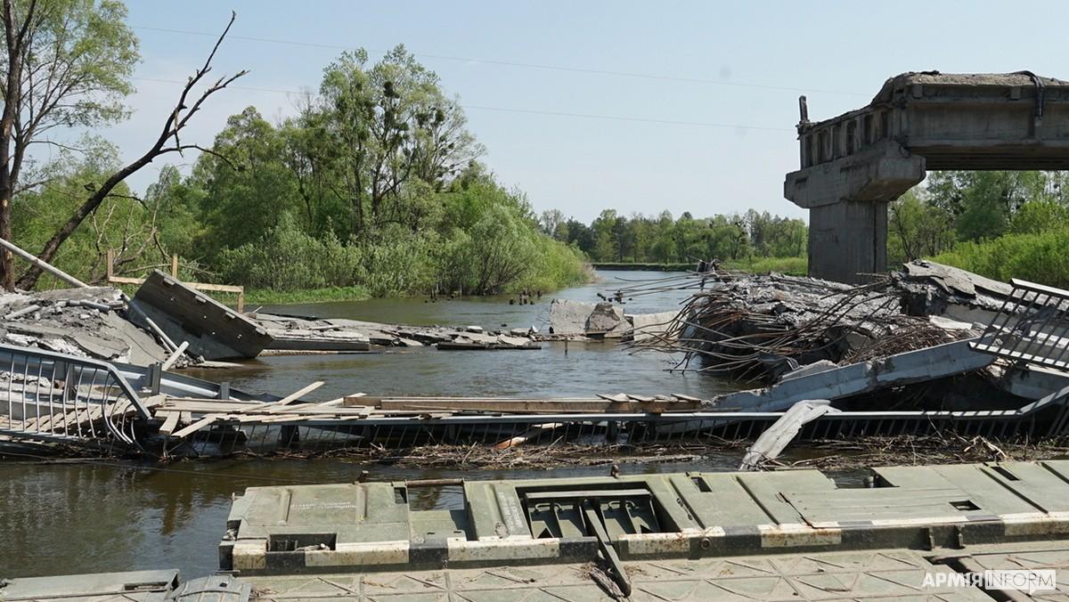 Відновлення мосту через Тетерів: військові розповіли, у чому складність (ФОТО)