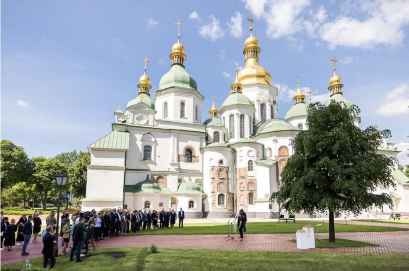У “Софії Київській”  відбулась акція пам’яті українських дітей, загиблих під час війни