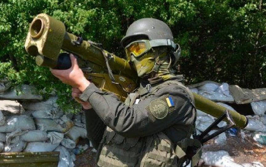 Такими темпами ліквідує повітряні сили ворог. Строковик Нацгвардії знищує російські літаки