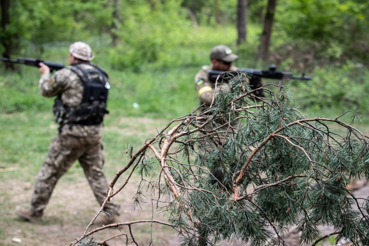 Оборона міста: в столиці проходять військові заняття з цивільними киянами