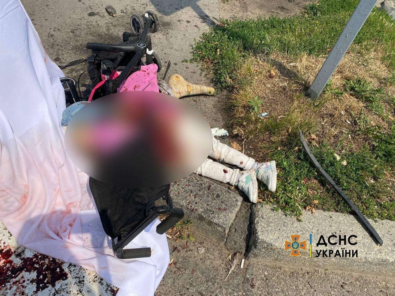 Останнє відео: мама з загиблою в Вінниці дитиною прямували на заняття