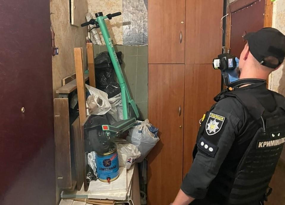 У Києві на гарячому попався серійний крадій прокатних електросамокатів