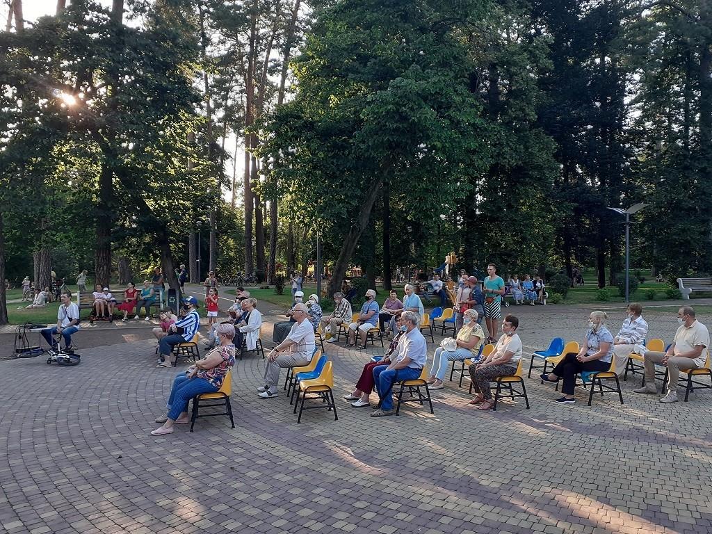 Мешканців Ворзеля запрошують на вечірній джазовий концерт просто неба