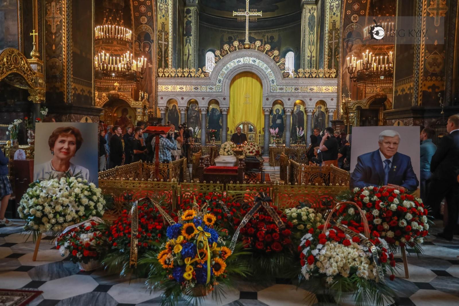У Києві попрощались із подружжям Вадатурських (ФОТОРЕПОРТАЖ)